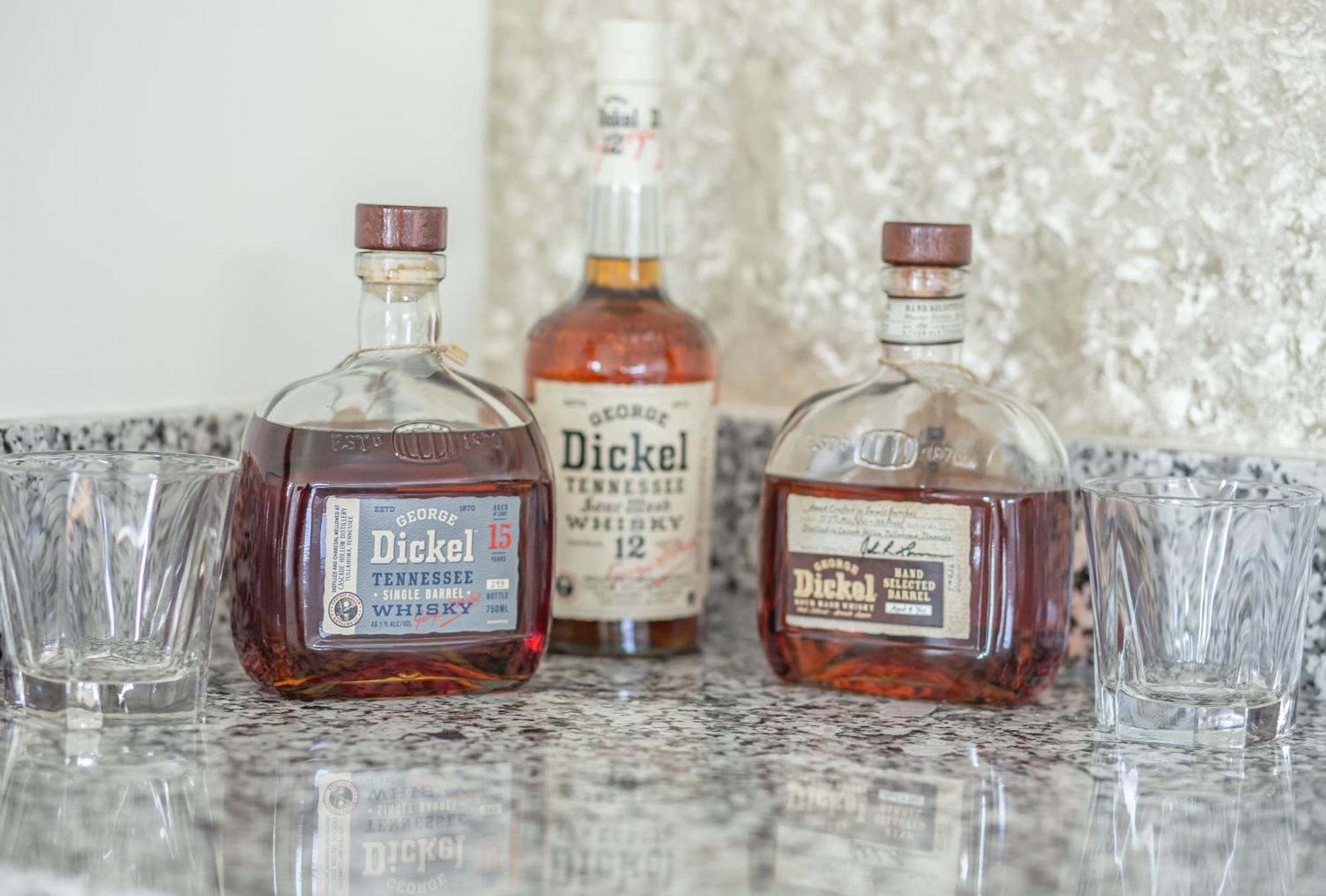 Whiskey House With Rooftop Golf, City Views! 8Min To Downtown! Sleeps 9! Nashville Dış mekan fotoğraf