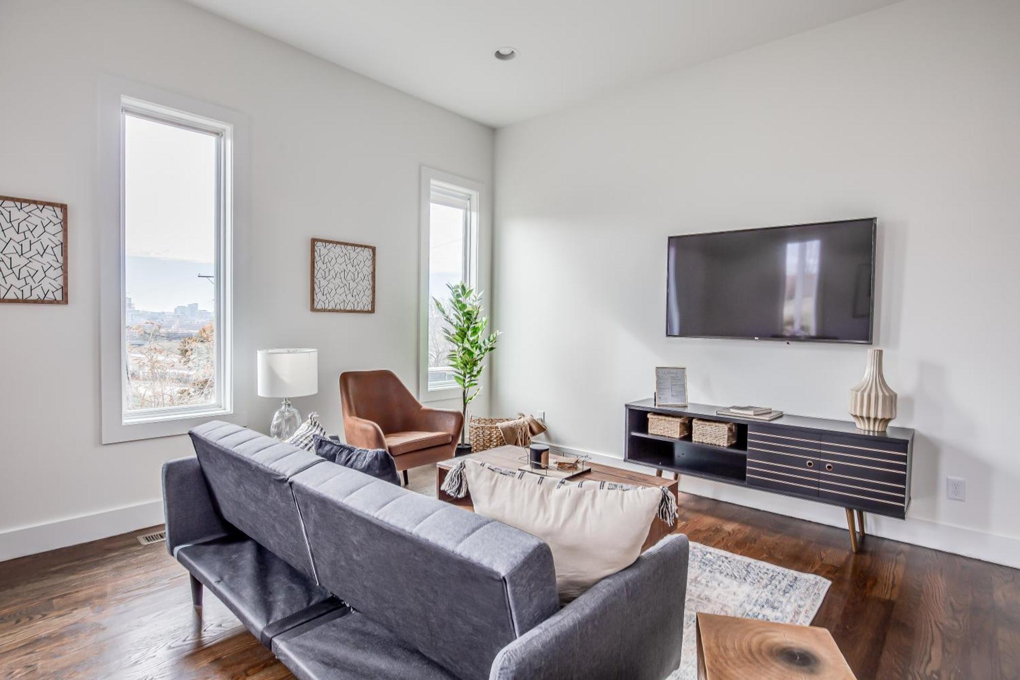Whiskey House With Rooftop Golf, City Views! 8Min To Downtown! Sleeps 9! Nashville Dış mekan fotoğraf