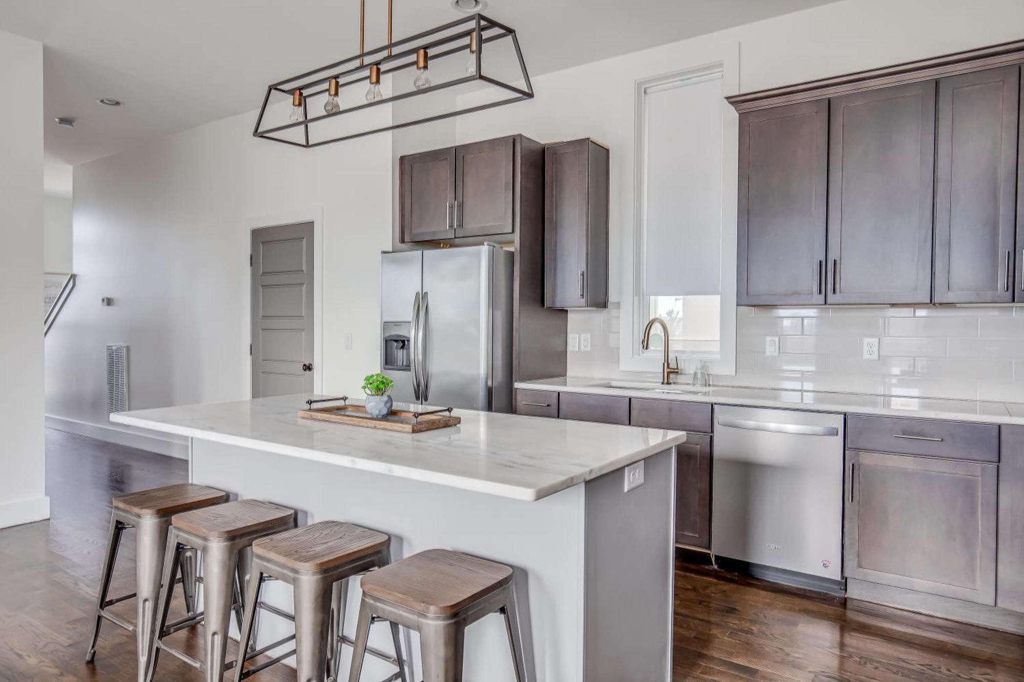 Whiskey House With Rooftop Golf, City Views! 8Min To Downtown! Sleeps 9! Nashville Dış mekan fotoğraf
