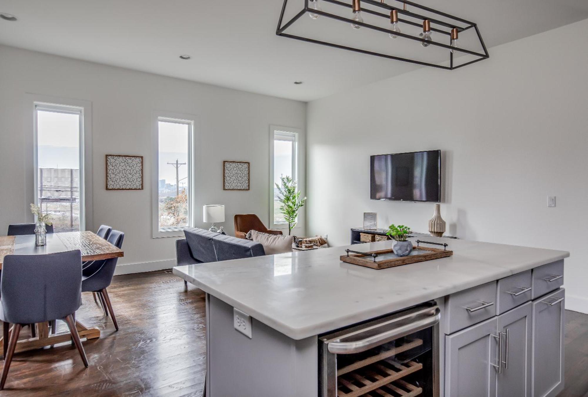 Whiskey House With Rooftop Golf, City Views! 8Min To Downtown! Sleeps 9! Nashville Dış mekan fotoğraf