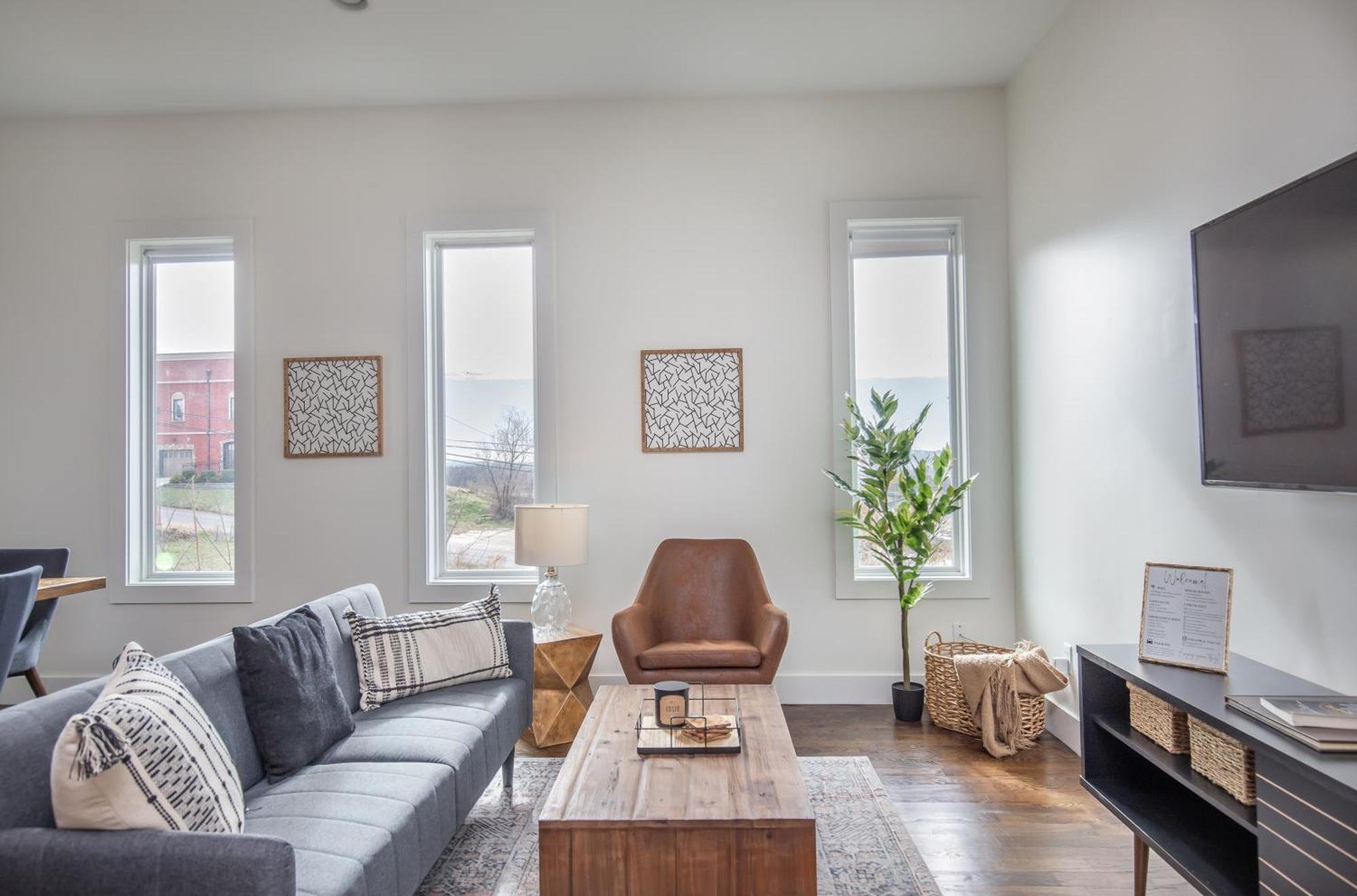 Whiskey House With Rooftop Golf, City Views! 8Min To Downtown! Sleeps 9! Nashville Dış mekan fotoğraf