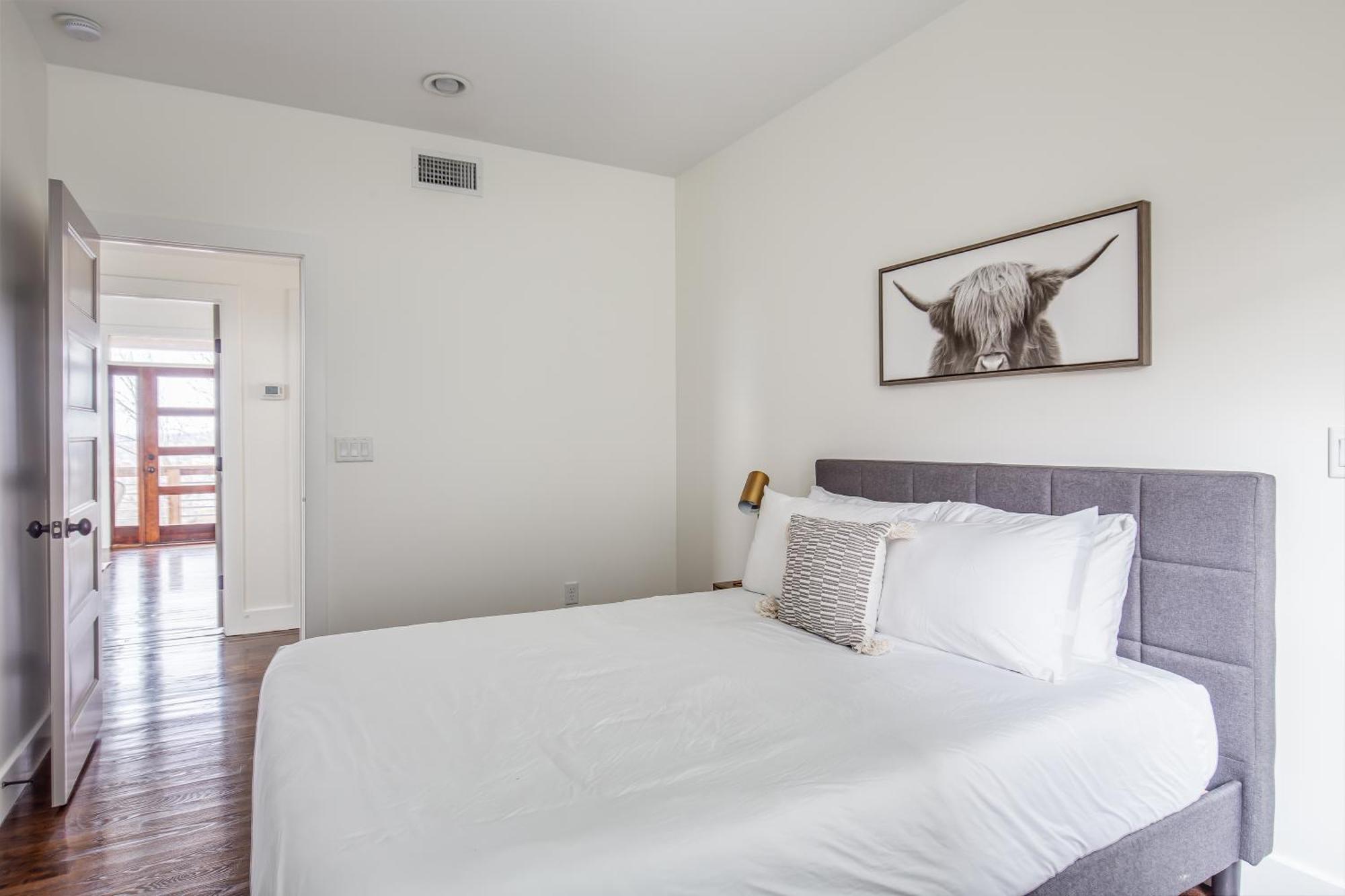 Whiskey House With Rooftop Golf, City Views! 8Min To Downtown! Sleeps 9! Nashville Dış mekan fotoğraf